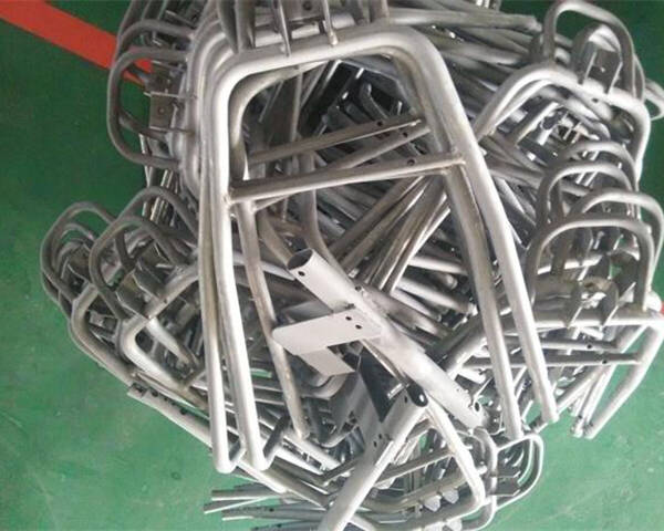 处理铁件类型的产品是大连磷化很重要的作用